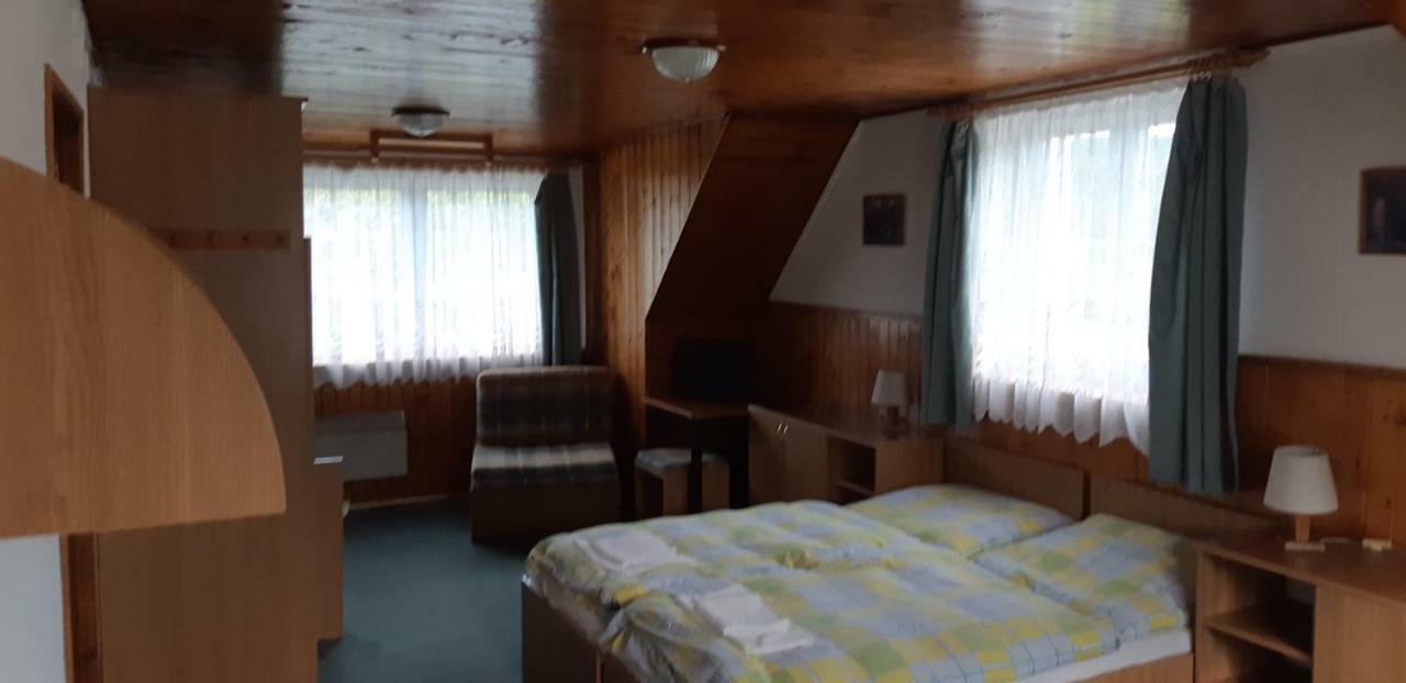 Chata Na Sousi Desna  Bagian luar foto