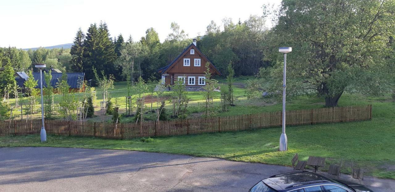 Chata Na Sousi Desna  Bagian luar foto